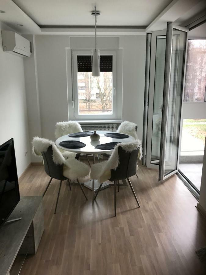 Apartman Oslo Βελιγράδι Εξωτερικό φωτογραφία