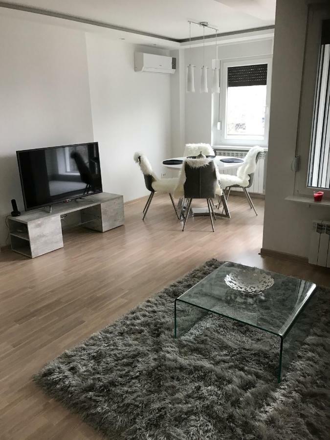 Apartman Oslo Βελιγράδι Εξωτερικό φωτογραφία